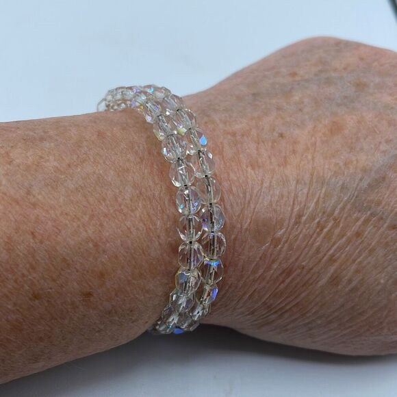 Vintage memory wire AB coated crystal bracelet. - Picture 1 of 5